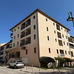 Superbe A Avec Place De Parking Апартаменты *