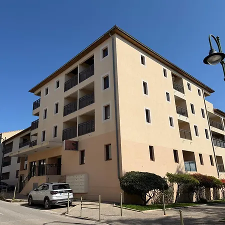 Superbe A Avec Place De Parking Apartment *