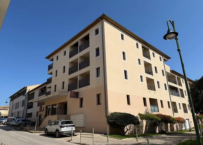 Superbe A Avec Place De Parking Appartement *