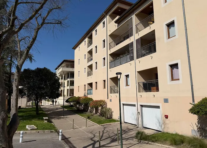 Appartement Superbe A Avec Place De Parking